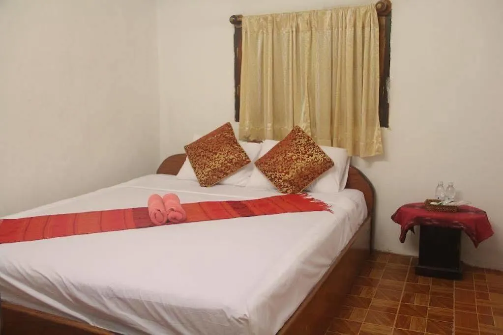 Lpq Backpackers Hostel 루앙프라방