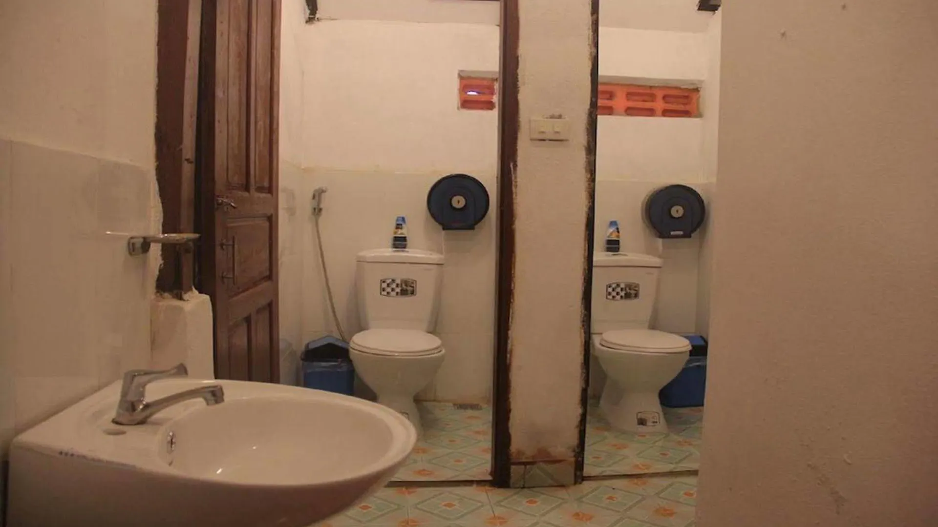 Lpq Backpackers Hostel 루앙프라방